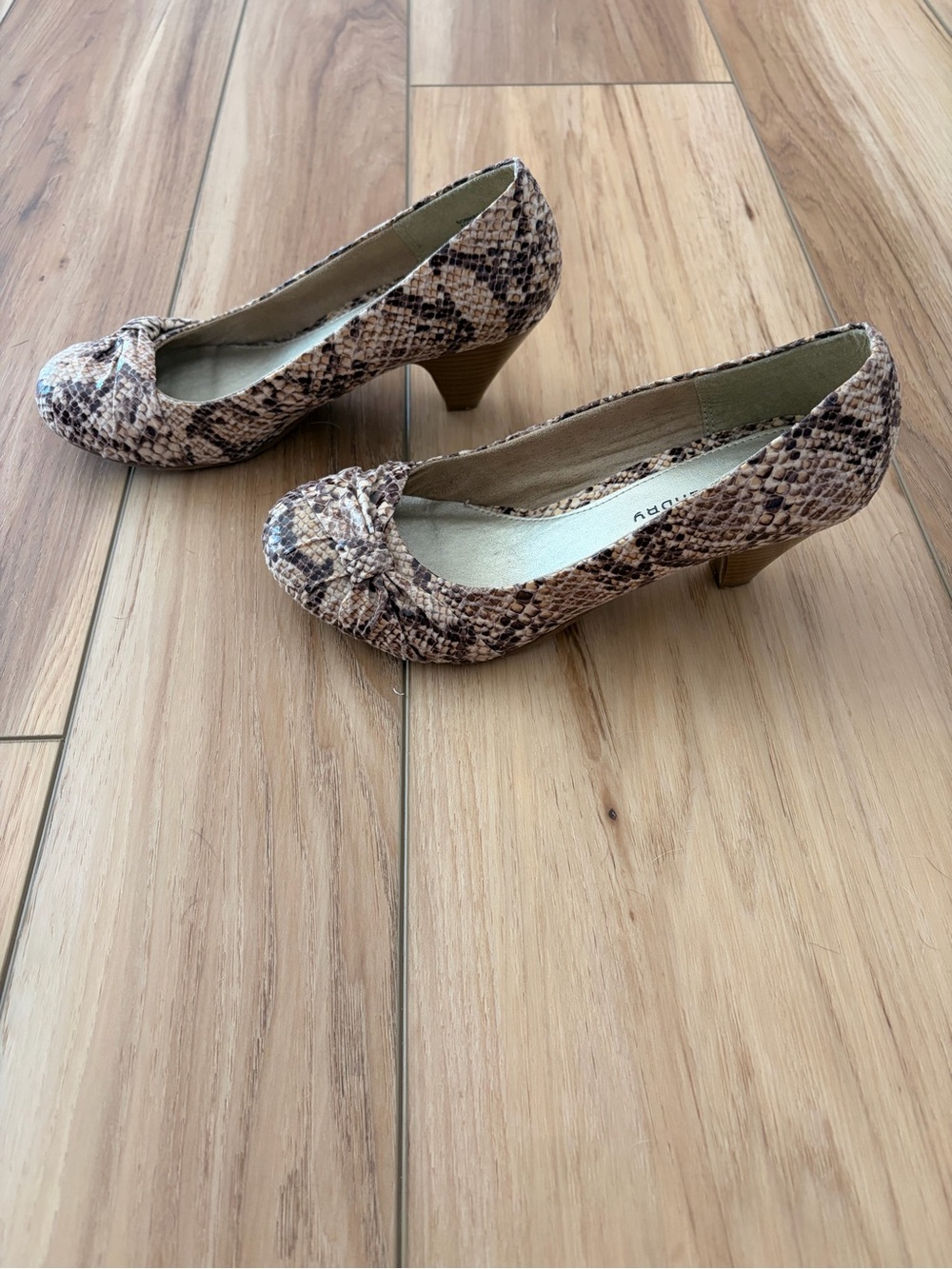 CL by Laundry Tan Snakeskin Kitten Heel Pumps